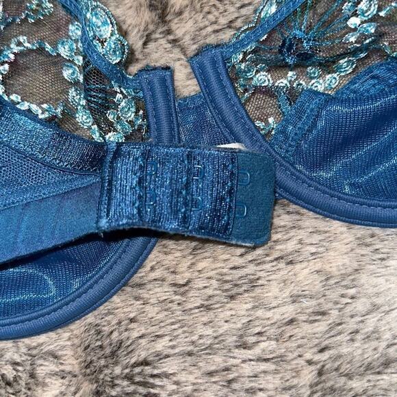 Chantelle Floral Embroidered Blue Underwire Bra | Sz 30D - Picture 5 of 9